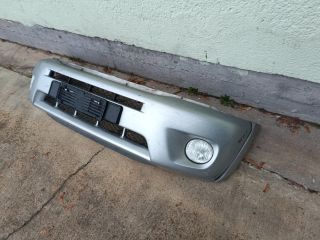 bontott TOYOTA RAV 4 Első Lökhárító (Részeivel)