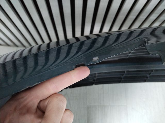 bontott TOYOTA RAV 4 Első Lökhárító (Üresen)