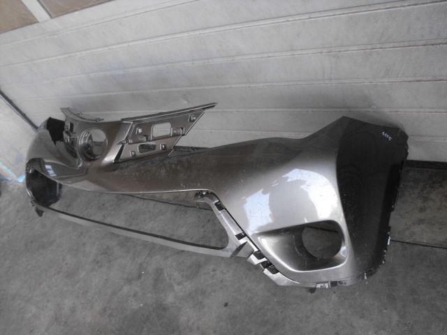 bontott TOYOTA RAV 4 Első Lökhárító (Üresen)