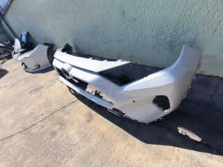 bontott TOYOTA RAV 4 Első Lökhárító (Üresen)