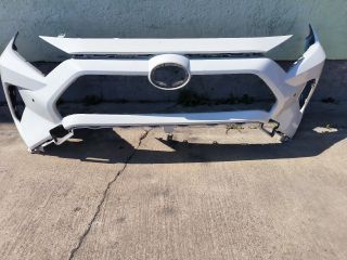 bontott TOYOTA RAV 4 Első Lökhárító (Üresen)