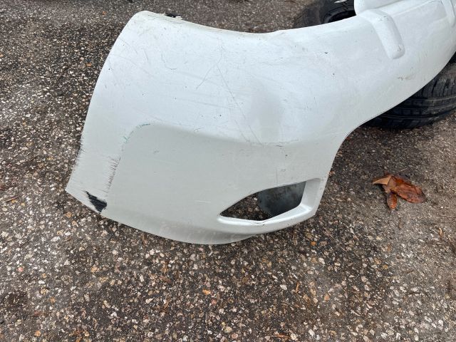 bontott TOYOTA RAV 4 Első Lökhárító (Üresen)