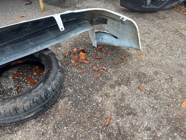 bontott TOYOTA RAV 4 Első Lökhárító (Üresen)