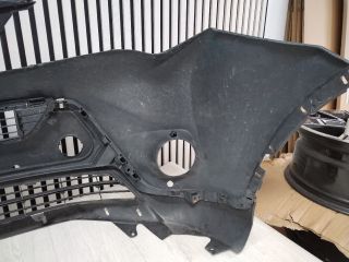 bontott TOYOTA RAV 4 Első Lökhárító (Üresen)