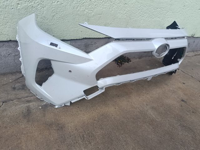 bontott TOYOTA RAV 4 Első Lökhárító (Üresen)