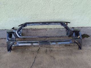 bontott TOYOTA RAV 4 Első Lökhárító (Üresen)