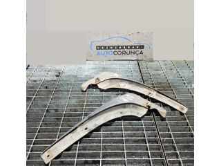 bontott TOYOTA RAV 4 Első Sárvédő Gumi Pár