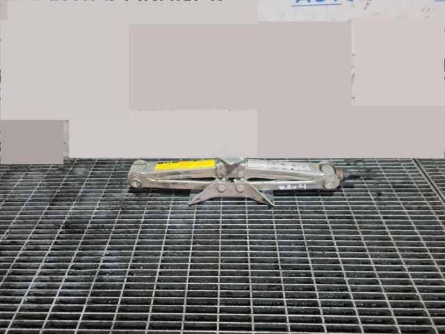 bontott TOYOTA RAV 4 Emelő