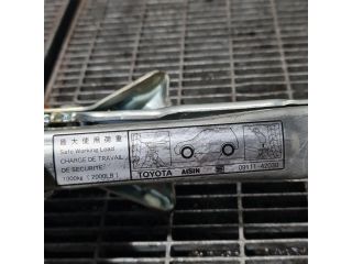 bontott TOYOTA RAV 4 Emelő