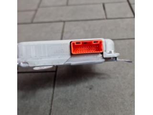 bontott TOYOTA RAV 4 Feszültségszabályzó