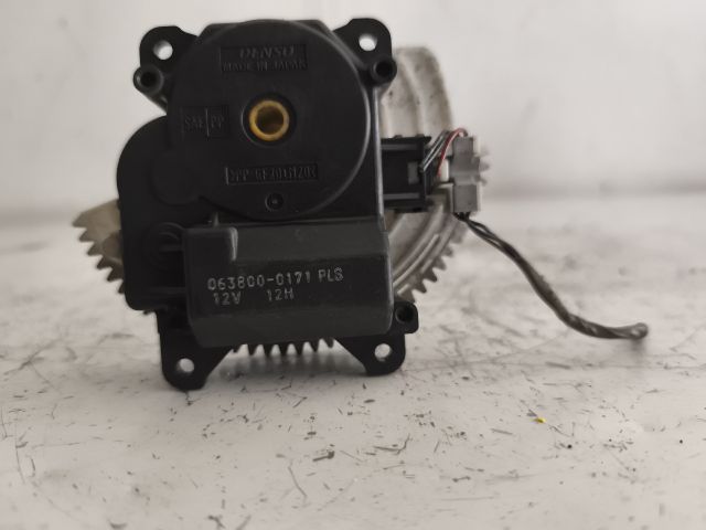 bontott TOYOTA RAV 4 Fűtés Állító Motor