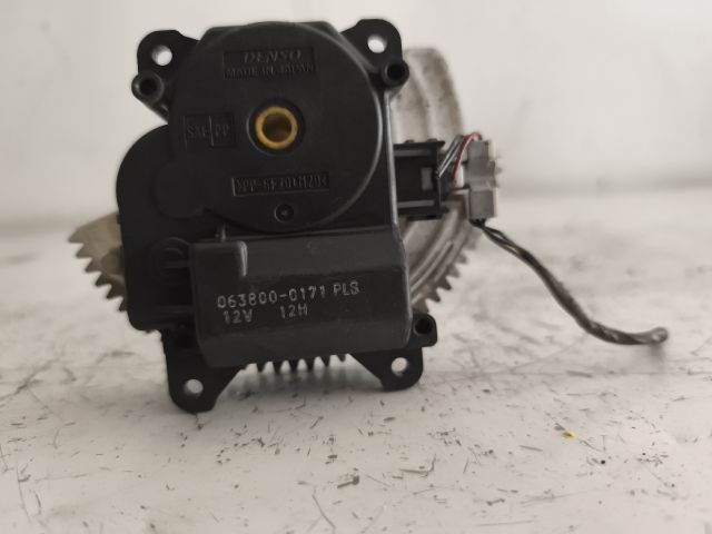 bontott TOYOTA RAV 4 Fűtés Állító Motor