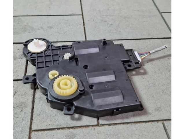 bontott TOYOTA RAV 4 Fűtés Állító Motor