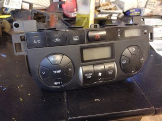 bontott TOYOTA RAV 4 Fűtéskapcsoló (digit klímás)