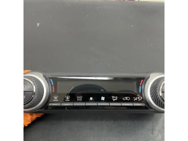 bontott TOYOTA RAV 4 Fűtéskapcsoló (digit klímás)