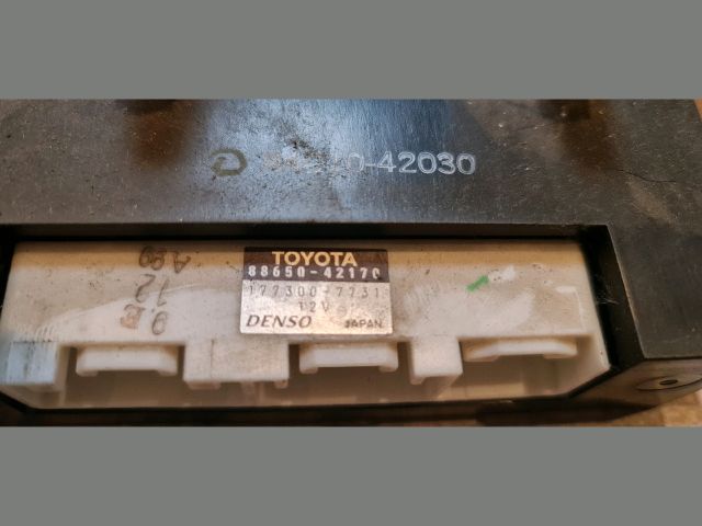 bontott TOYOTA RAV 4 Fűtéskapcsoló (digit klímás)