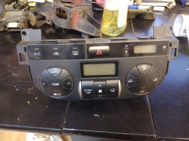 bontott TOYOTA RAV 4 Fűtéskapcsoló (digit klímás)