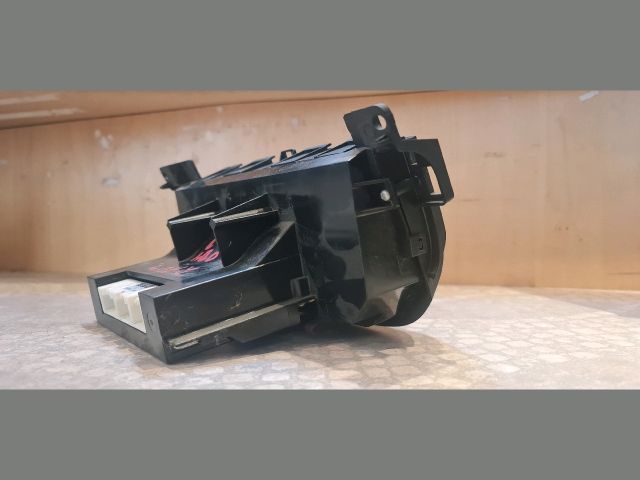 bontott TOYOTA RAV 4 Fűtéskapcsoló (digit klímás)