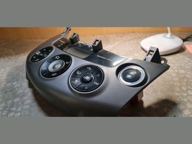 bontott TOYOTA RAV 4 Fűtéskapcsoló (digit klímás)