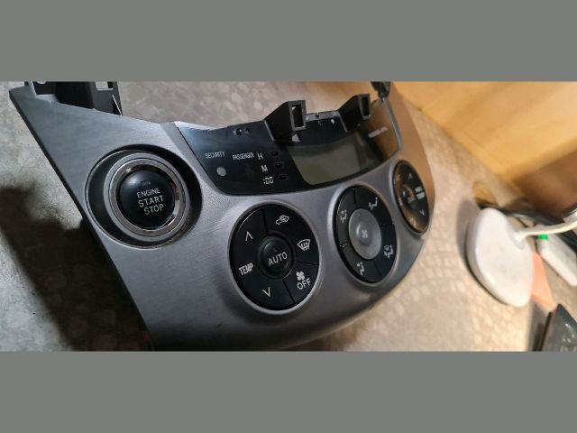 bontott TOYOTA RAV 4 Fűtéskapcsoló (digit klímás)