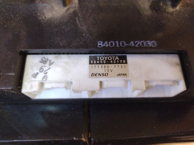 bontott TOYOTA RAV 4 Fűtéskapcsoló (digit klímás)