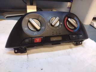 bontott TOYOTA RAV 4 Fűtéskapcsoló (manuális klímás)