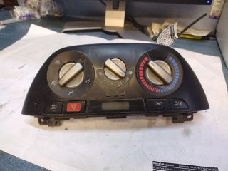 bontott TOYOTA RAV 4 Fűtéskapcsoló (manuális klímás)