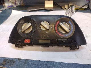 bontott TOYOTA RAV 4 Fűtéskapcsoló (manuális klímás)