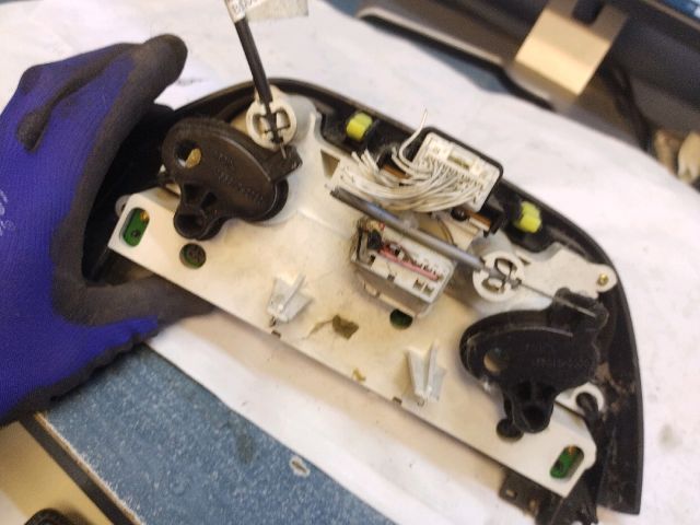 bontott TOYOTA RAV 4 Fűtéskapcsoló (manuális klímás)