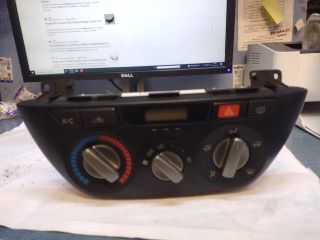 bontott TOYOTA RAV 4 Fűtéskapcsoló (manuális klímás)