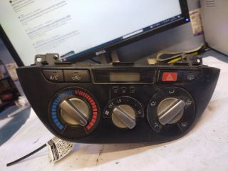 bontott TOYOTA RAV 4 Fűtéskapcsoló (manuális klímás)