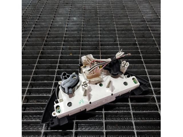 bontott TOYOTA RAV 4 Fűtéskapcsoló