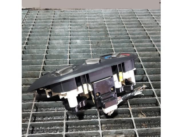 bontott TOYOTA RAV 4 Fűtéskapcsoló