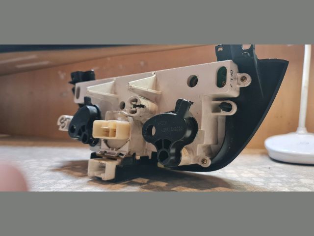 bontott TOYOTA RAV 4 Fűtéskapcsoló