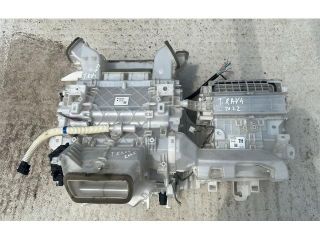 bontott TOYOTA RAV 4 Fűtőmotor (Klímás)