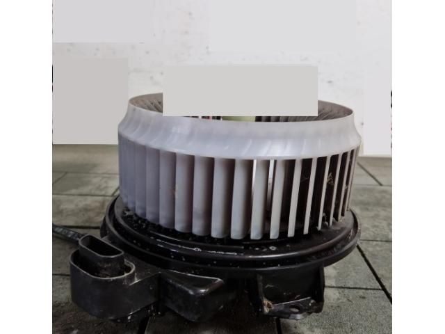 bontott TOYOTA RAV 4 Fűtőmotor (Klímás)