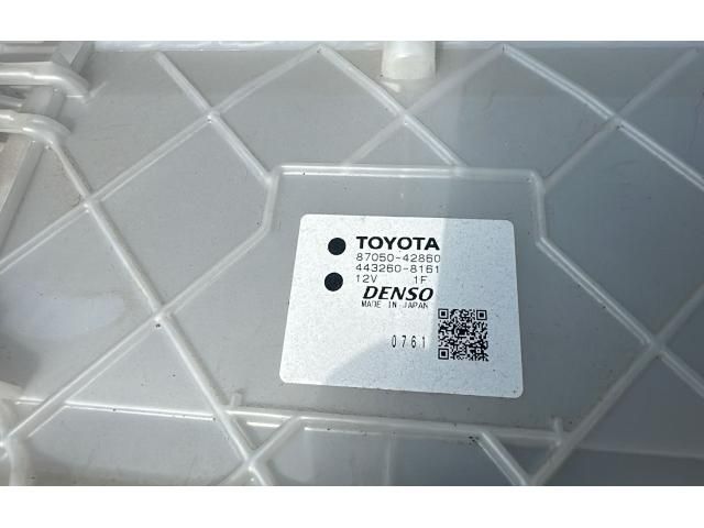 bontott TOYOTA RAV 4 Fűtőmotor (Klímás)