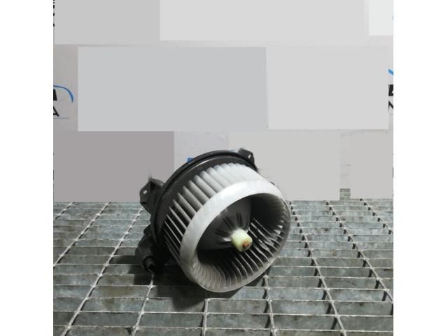 bontott TOYOTA RAV 4 Fűtőmotor (Klímás)