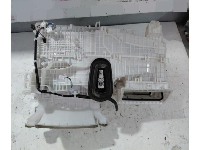 bontott TOYOTA RAV 4 Fűtőmotor (Klímás)