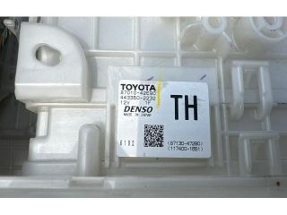 bontott TOYOTA RAV 4 Fűtőmotor (Klímás)