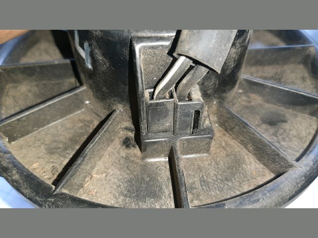 bontott TOYOTA RAV 4 Fűtőmotor (Nem klímás)