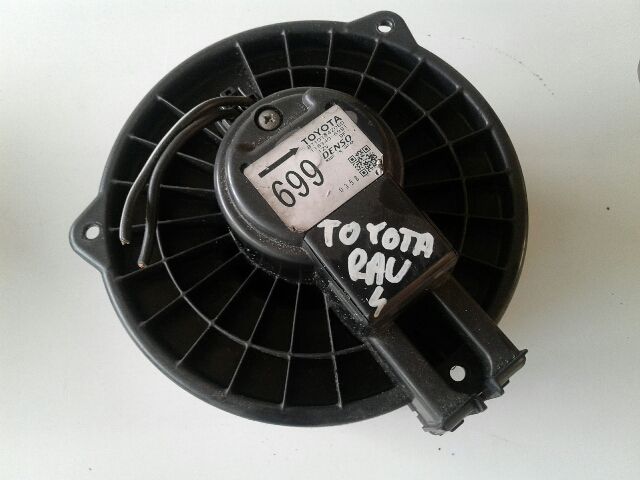 bontott TOYOTA RAV 4 Fűtőmotor (Nem klímás)