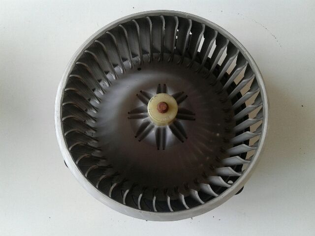 bontott TOYOTA RAV 4 Fűtőmotor (Nem klímás)