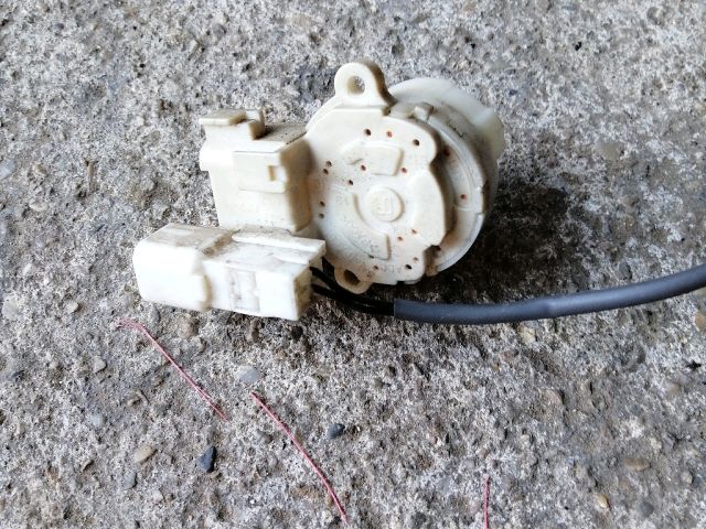 bontott TOYOTA RAV 4 Gyújtáskapcsoló Zárbetét