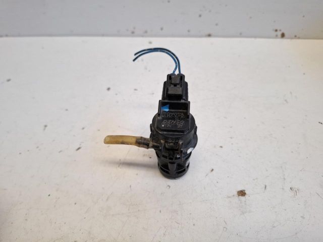 bontott TOYOTA RAV 4 Hátsó Ablakmosó Szivattyú