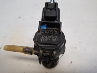 bontott TOYOTA RAV 4 Hátsó Ablakmosó Szivattyú