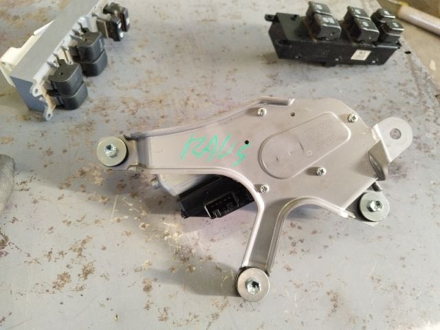 bontott TOYOTA RAV 4 Hátsó Ablaktörlő Motor