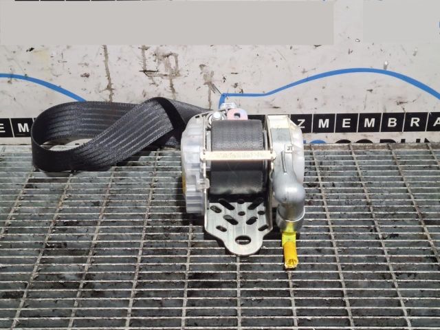 bontott TOYOTA RAV 4 Hátsó középső Biztonsági Öv