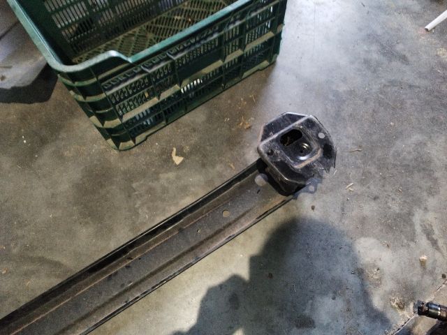 bontott TOYOTA RAV 4 Hátsó Lökhárító Merevítő (Fém)