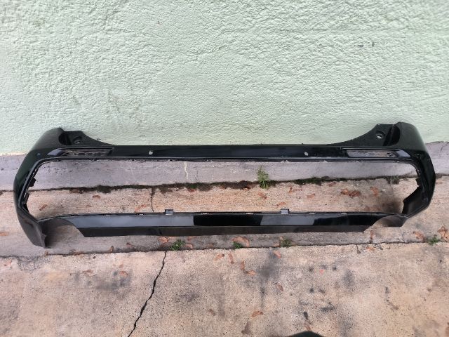 bontott TOYOTA RAV 4 Hátsó Lökhárító (Részeivel)